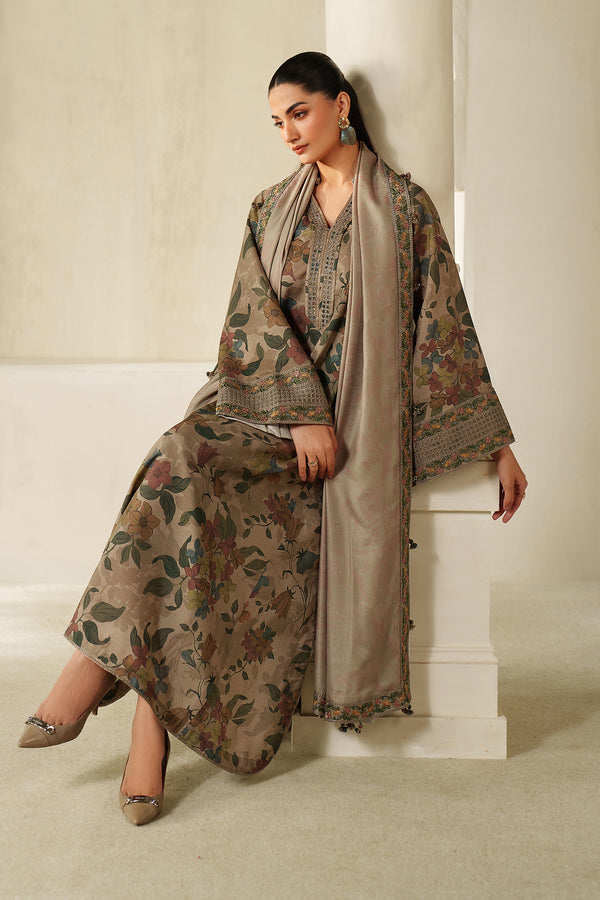 Baroque | Luxury Pret 25 | UF-4339 - Formal Dress - available at Maria Faisal in UK and USA.