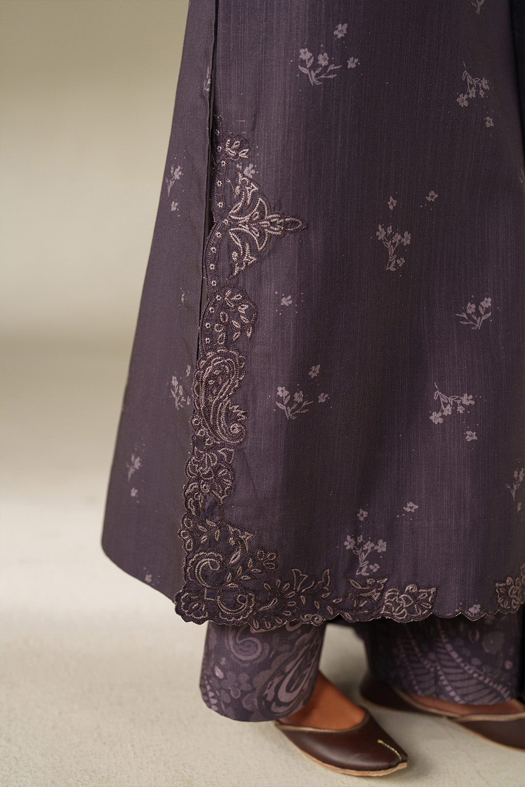 Iznik | Winter Chapter 25 | UE-558 Printed Khaddar - Casual Dress - available at Maria Faisal in UK and USA.