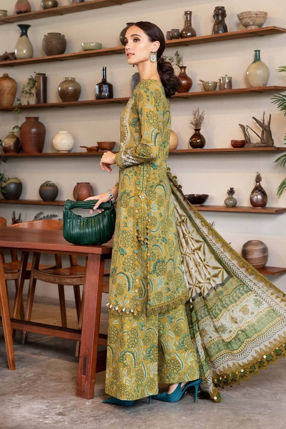 Maria B | M Prints 25 | MPT-2513-B by Maria Faisal - Registered Vendor of : Maria B - type : Ladies Clothes - 100% original wedding dresses