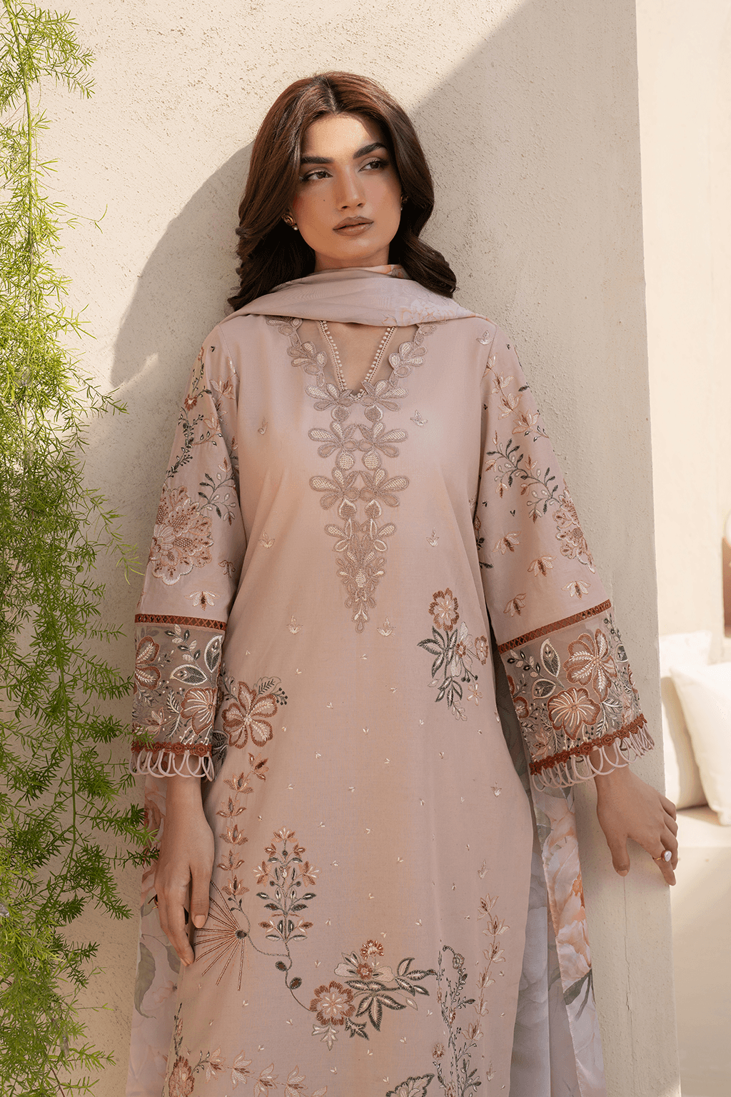 Iznik | Festive Lawn 25 | EFL-02 by Maria Faisal - Registered Vendor of : Iznik - type : Ladies Clothes - 100% original wedding dresses