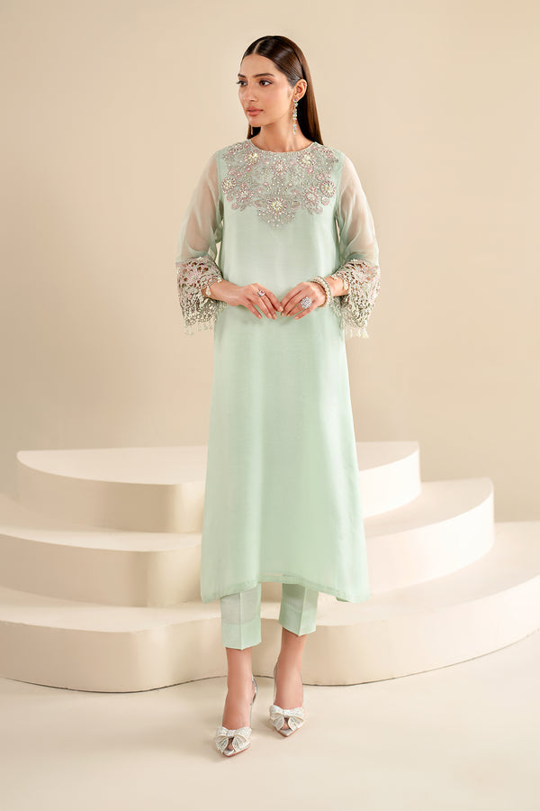 Baroque | Luxury Pret 24 | CHIFFON PR-920 - Designer Dress with Intricate embroidery and embellishments. Shop elegent wedding dress at Maria Faisal.