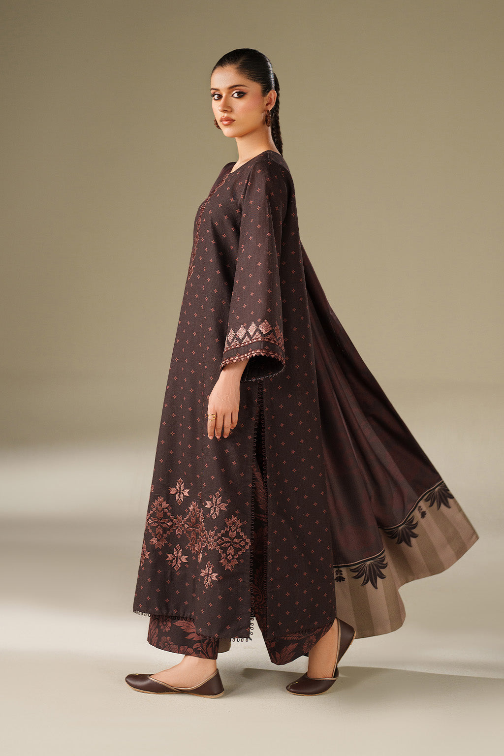 Iznik | Winter Chapter 25 | UE-559 Printed Khaddar - Casual Dress - available at Maria Faisal in UK and USA.