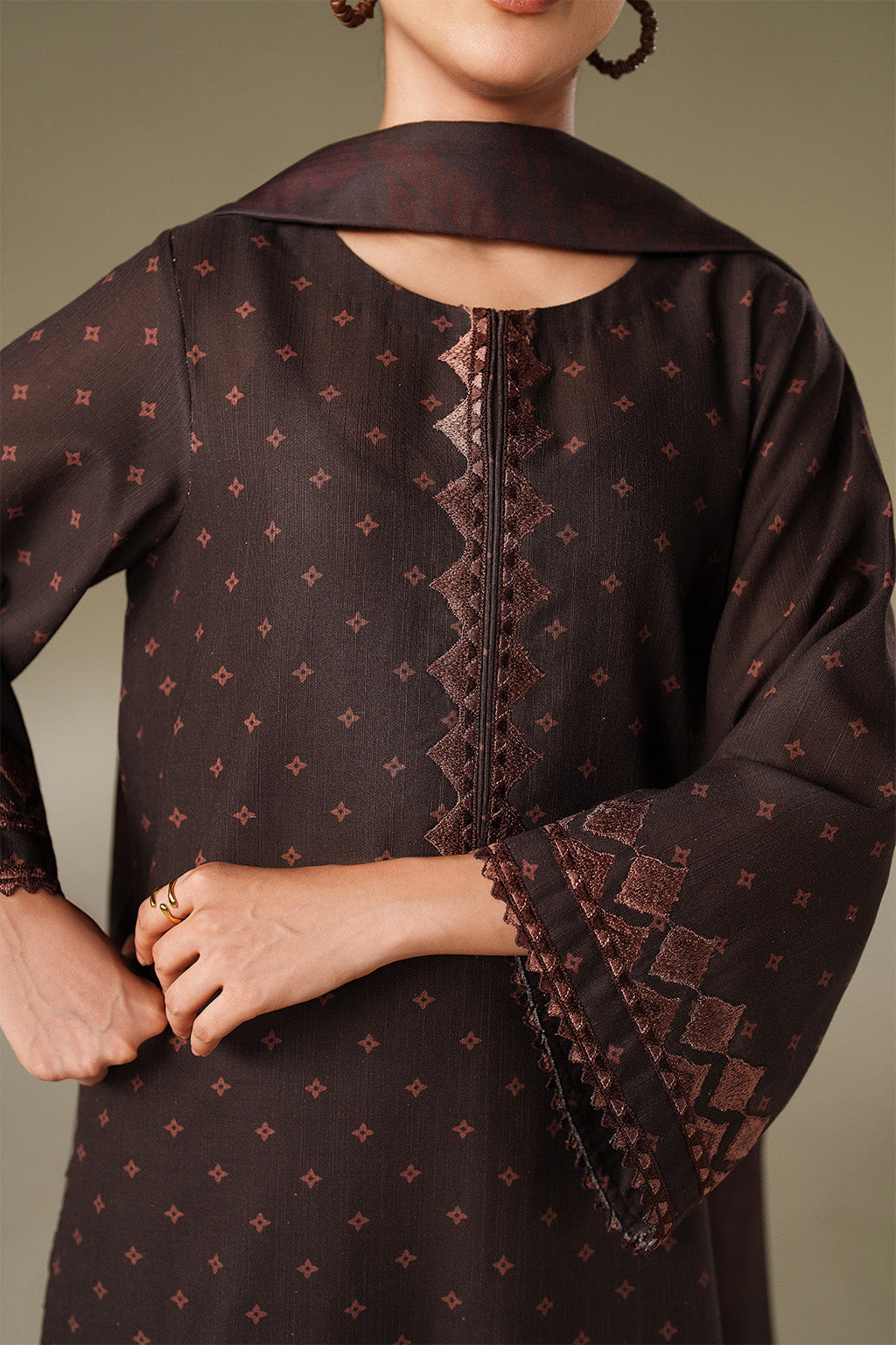 Iznik | Winter Chapter 25 | UE-559 Printed Khaddar - Casual Dress - available at Maria Faisal in UK and USA.