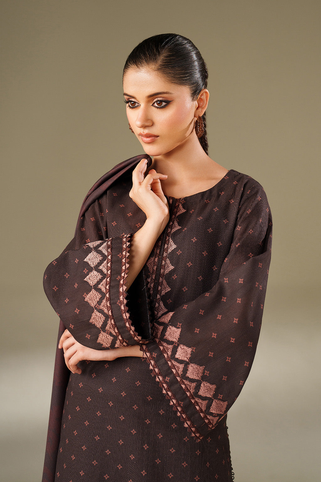 Iznik | Winter Chapter 25 | UE-559 Printed Khaddar - Casual Dress - available at Maria Faisal in UK and USA.