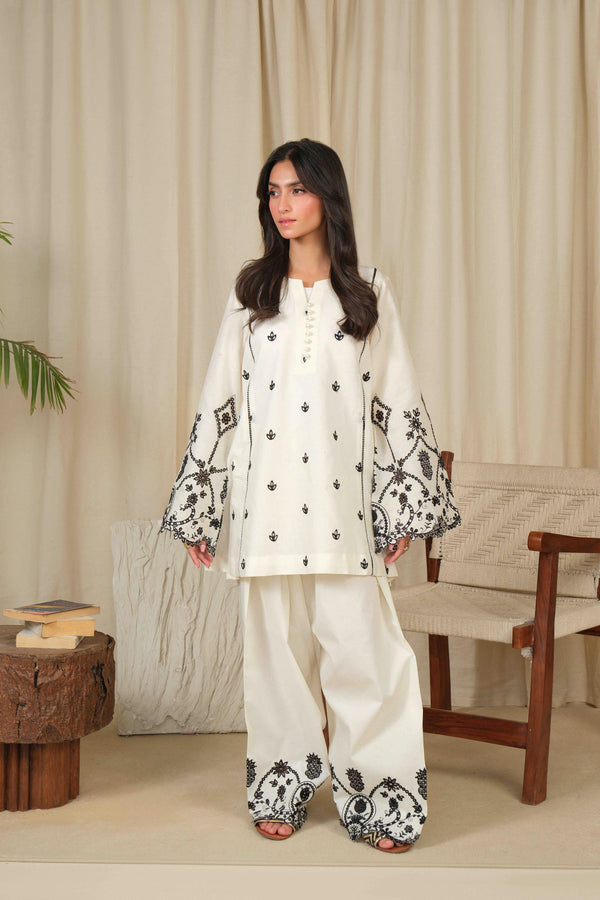 Noor by Saadia Asad | Noor Pret 25 | D2 - Monochrome Flair - Ladies Clothes - Maria Faisal