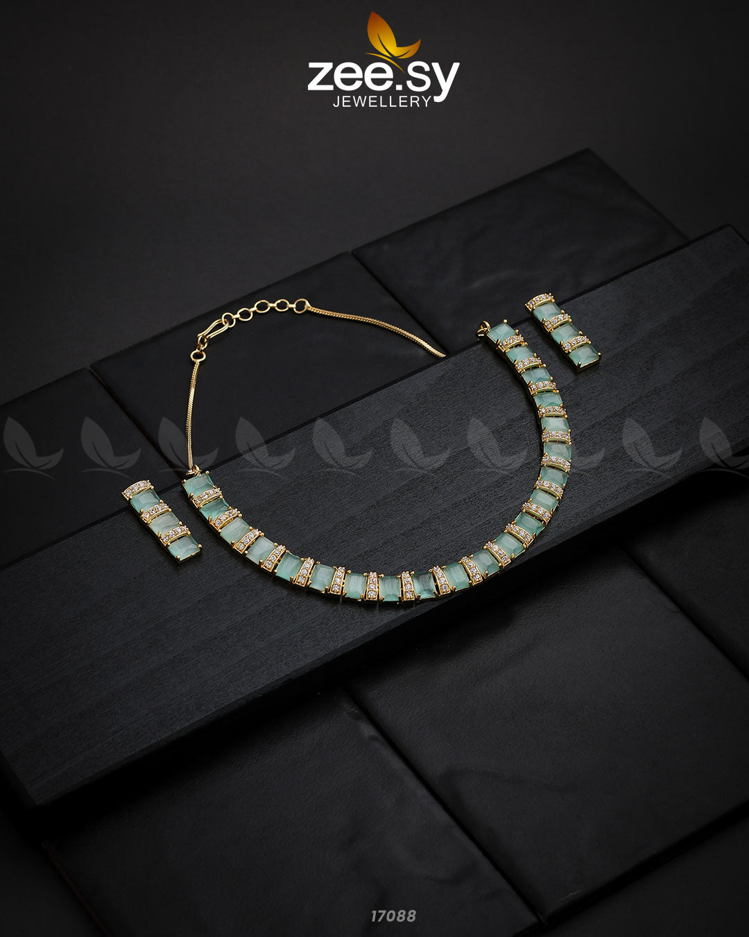 Shimmering Necklace - Necklace Sets 