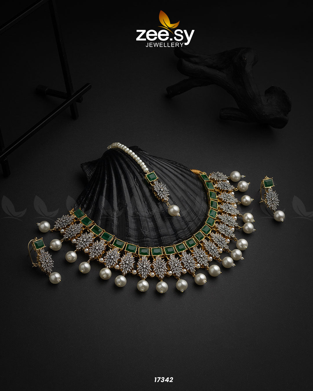 Preeti Necklace - Necklace Sets 