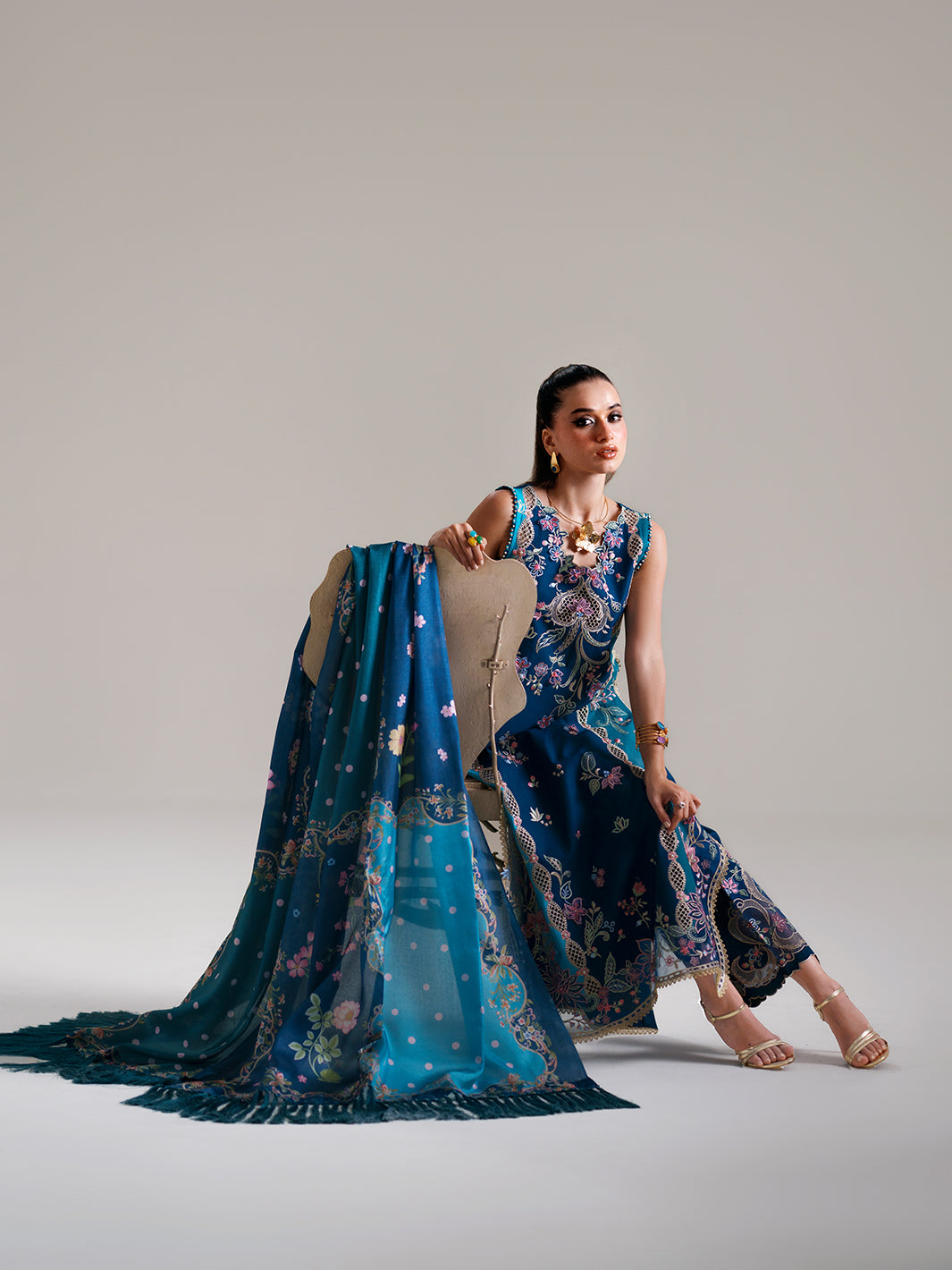 Bin Ilyas | Amour Luxury Lawn 26 | 184-A - Luxury Dress - available at Maria Faisal in UK and USA.
