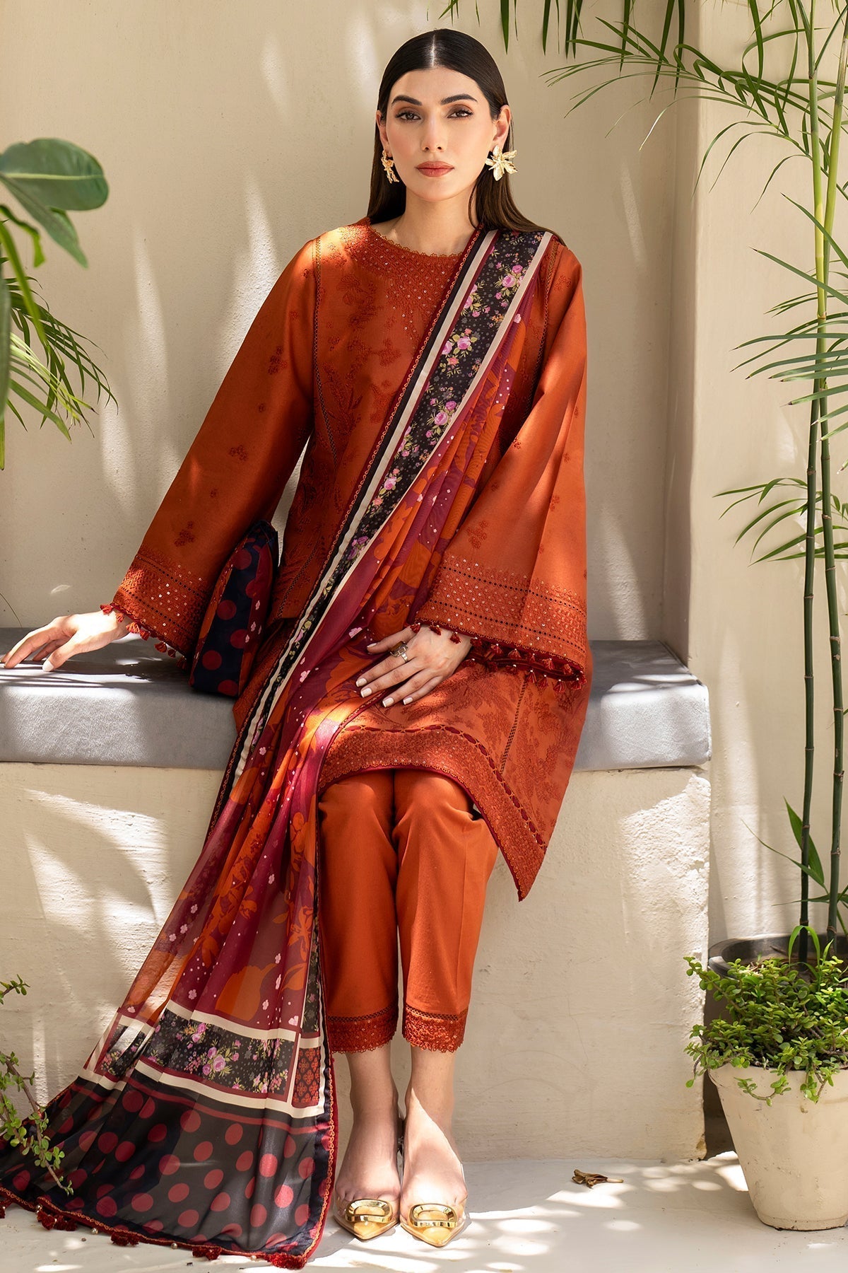 Jazmin | Irish Lawn SS 24 | D5 - Maria Faisal.