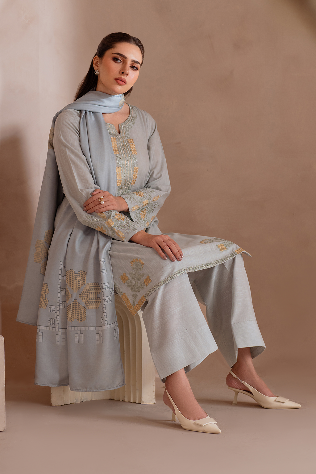 Iznik | Exclusive Winter | UE-369 - Ladies Clothes - Maria Faisal