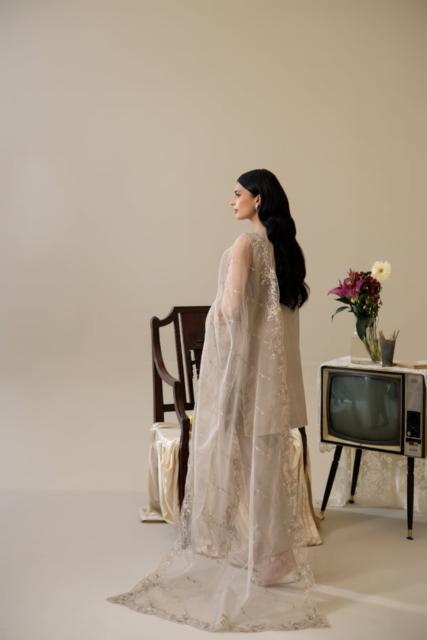 Enzo | Lune Des Fleurs | IZEL - Formal Dress - available at Maria Faisal in UK and USA.