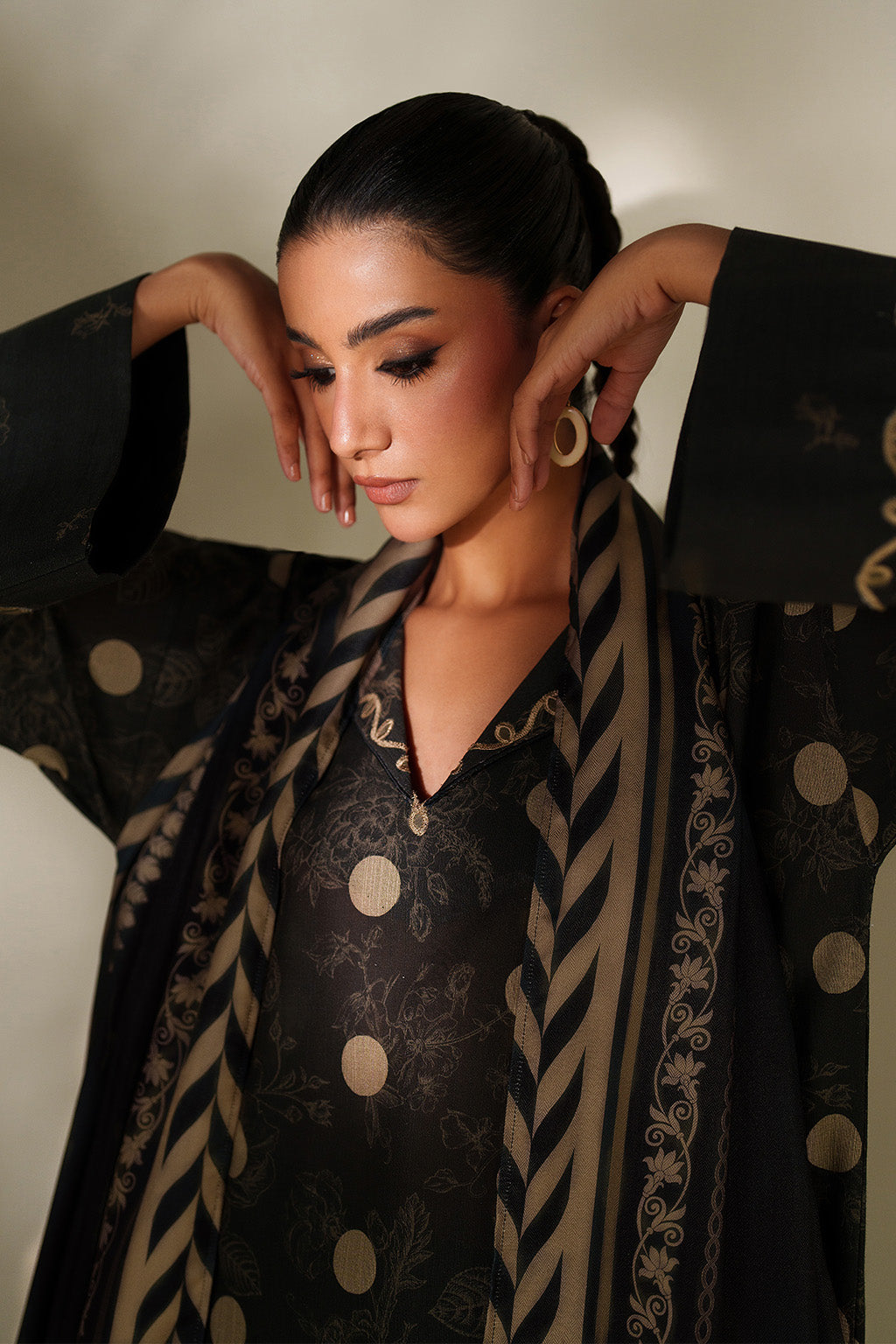 Iznik | Winter Chapter 25 | UE-571 Printed Khaddar - Casual Dress - available at Maria Faisal in UK and USA.