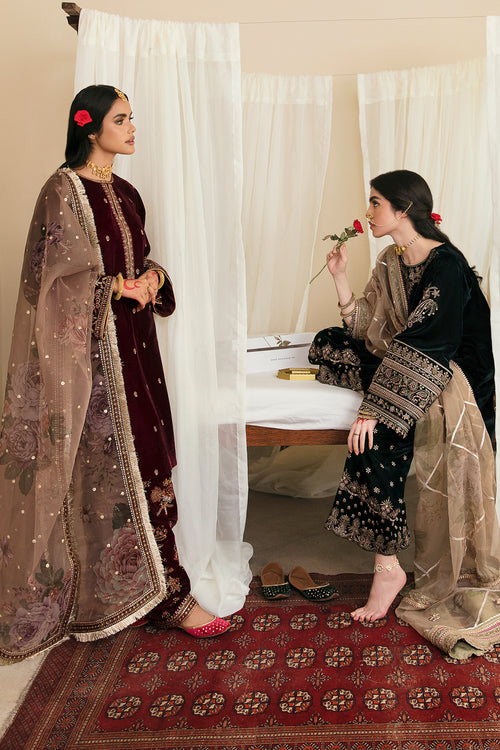 UF-250 – authentic Pakistani dress from the Velvet 25 collection for women in the UK