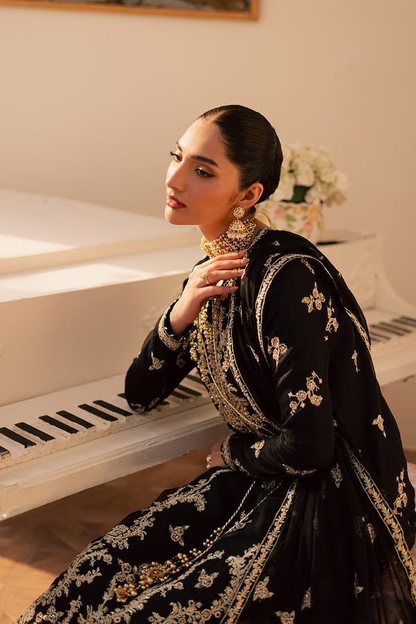 Emaan Adeel I Suave Luxury Formals I SVARA - Ladies Clothes - Maria Faisal