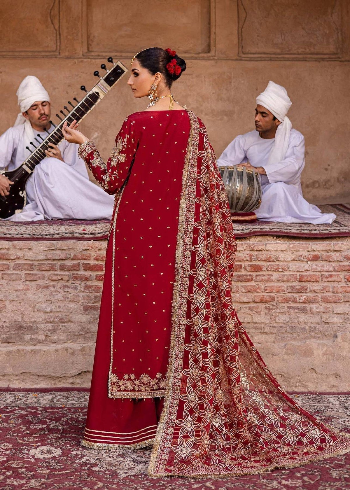 Akbar Aslam | Dastaan Luxury Formals | Arusa by Maria Faisal - Registered Vendor of : Akbar Aslam - type : Ladies Clothes - 100% original wedding dresses