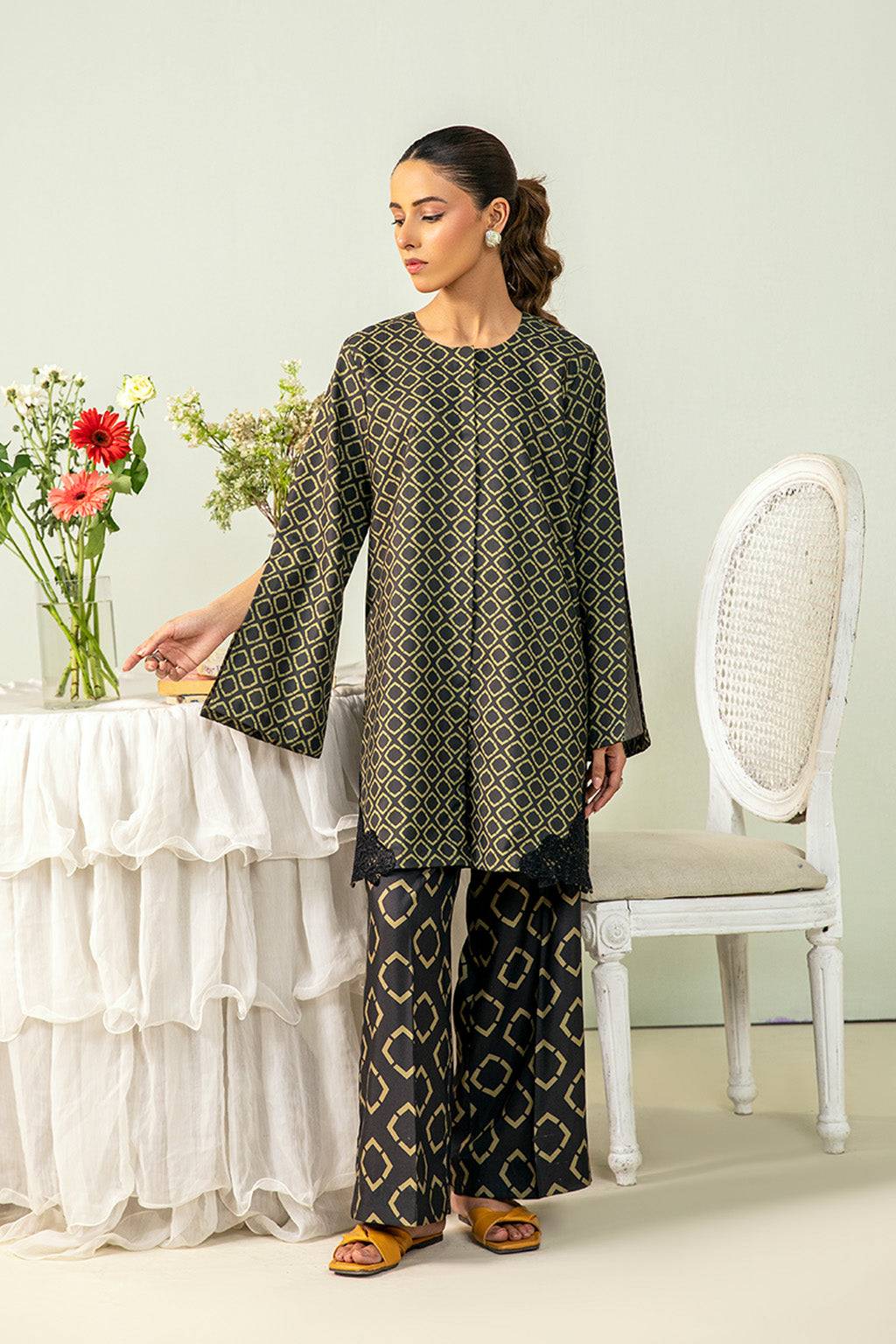 Meeral | Co Ords Sets | MBC-002 by Maria Faisal - Registered Vendor of : Meeral - type : Ladies Clothes - 100% original wedding dresses