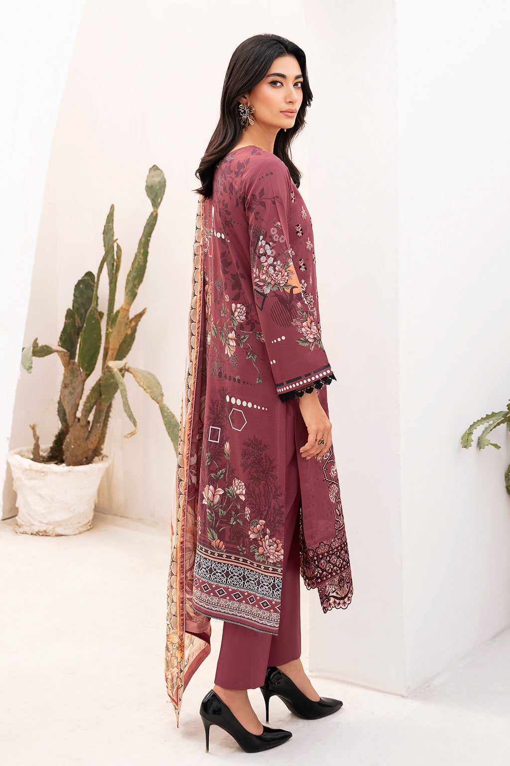 Ramsha | Mashaal Luxury Lawn | L-1108 - Designer Dress with Intricate embroidery and embellishments. Shop elegent wedding dress at Maria Faisal.