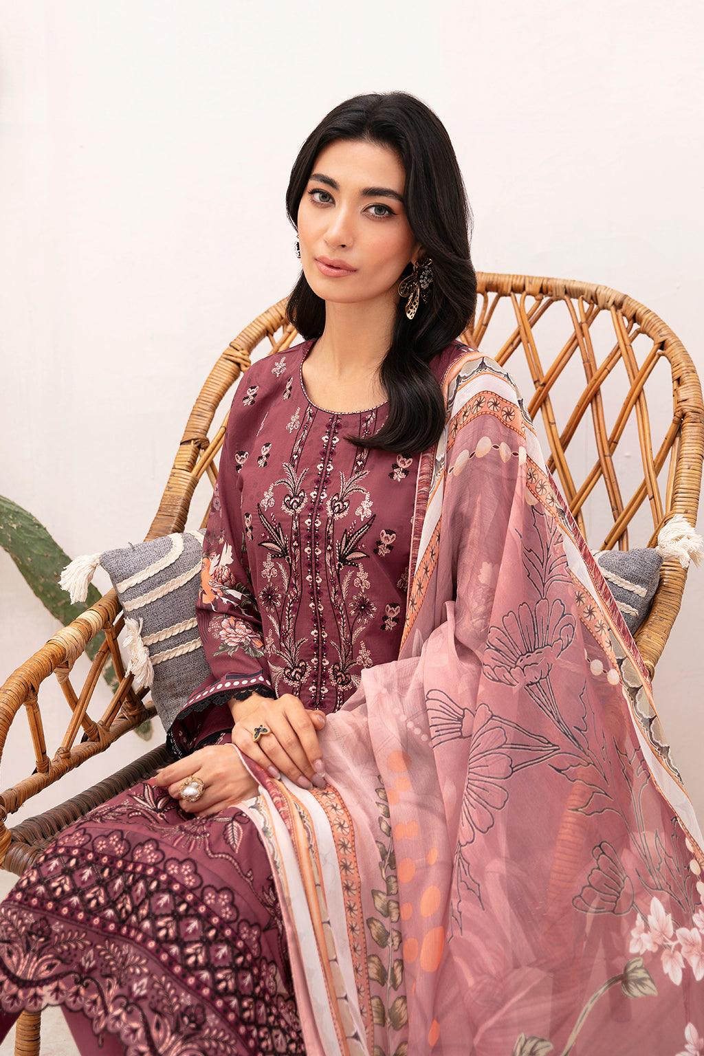 Ramsha | Mashaal Luxury Lawn | L-1108 - Designer Dress with Intricate embroidery and embellishments. Shop elegent wedding dress at Maria Faisal.