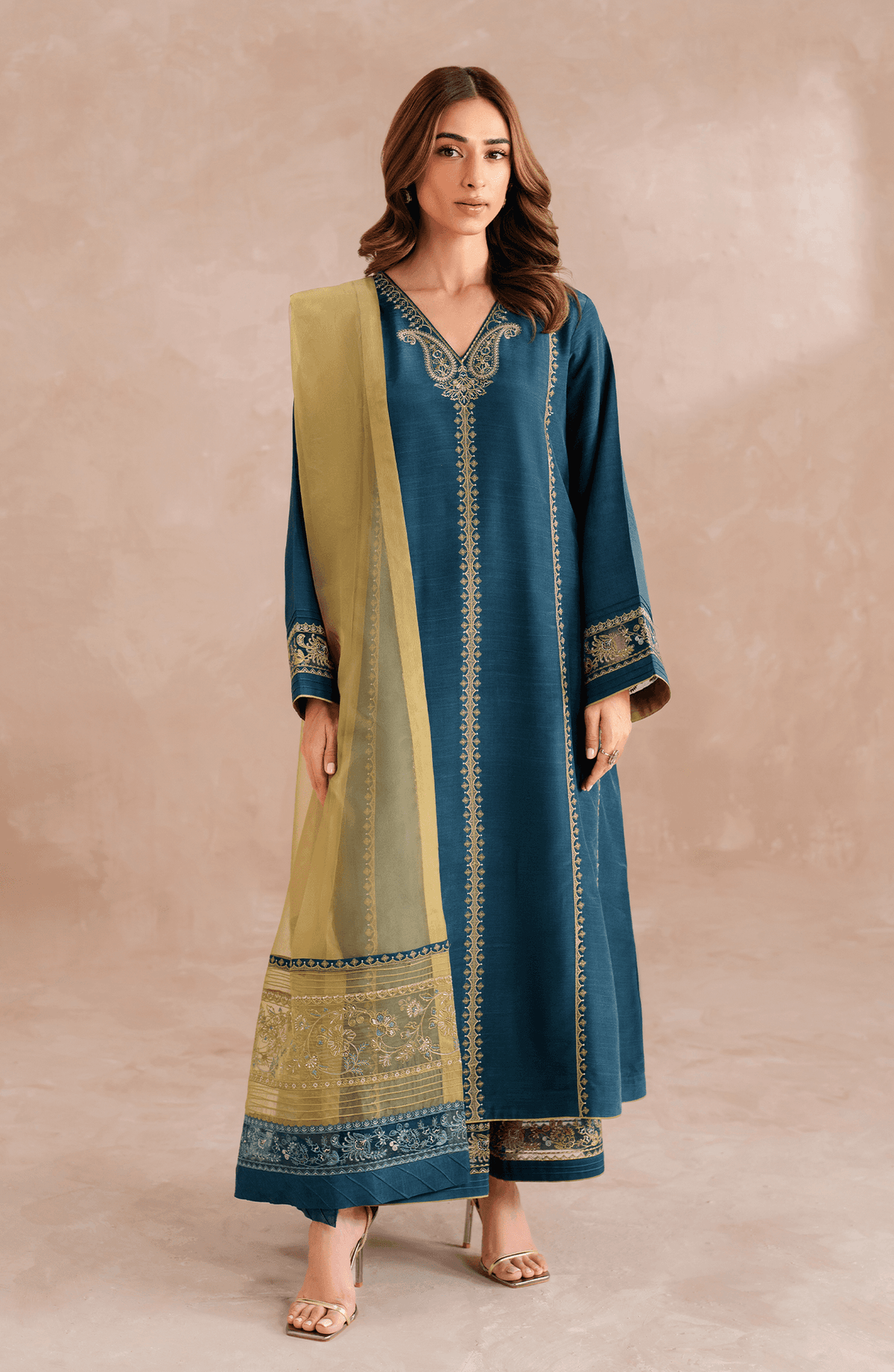 Seran | Eid Luxe Pret 25 | AURIC by Maria Faisal - Registered Vendor of : Seran - type : Ladies Clothes - 100% original wedding dresses