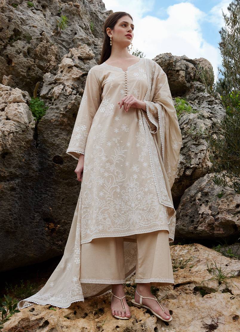 Image | Lawnkari 25 | Asya by Maria Faisal - Registered Vendor of : Image - type : Ladies Clothes - 100% original wedding dresses