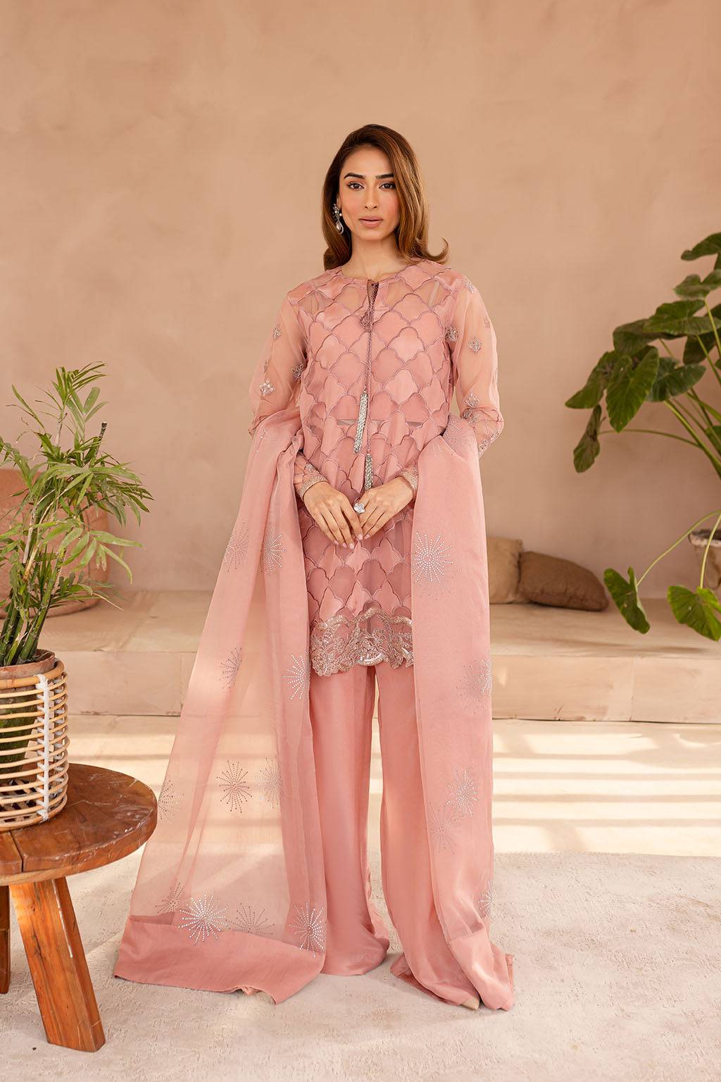 Vanya | Veranda Fromals | VR-02 by Maria Faisal - Registered Vendor of : Vanya - type : Ladies Clothes - 100% original wedding dresses