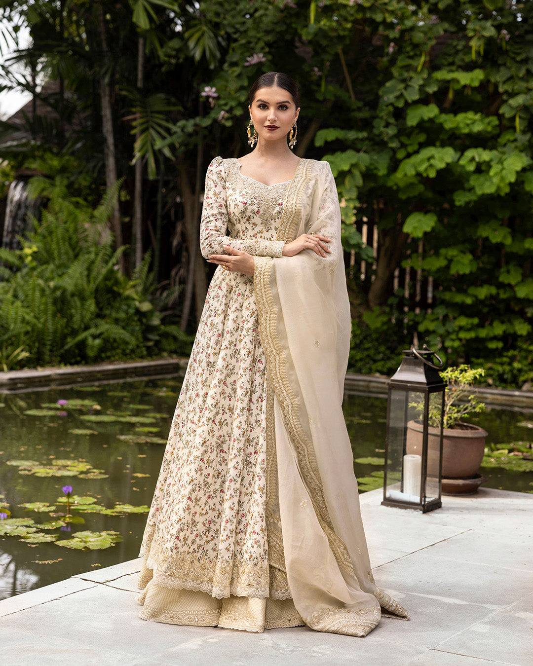 Faiza Saqlain | Zinnia Lawn 25 | Vinika by Maria Faisal - Registered Vendor of : Faiza Saqlain - type : Ladies Clothes - 100% original wedding dresses