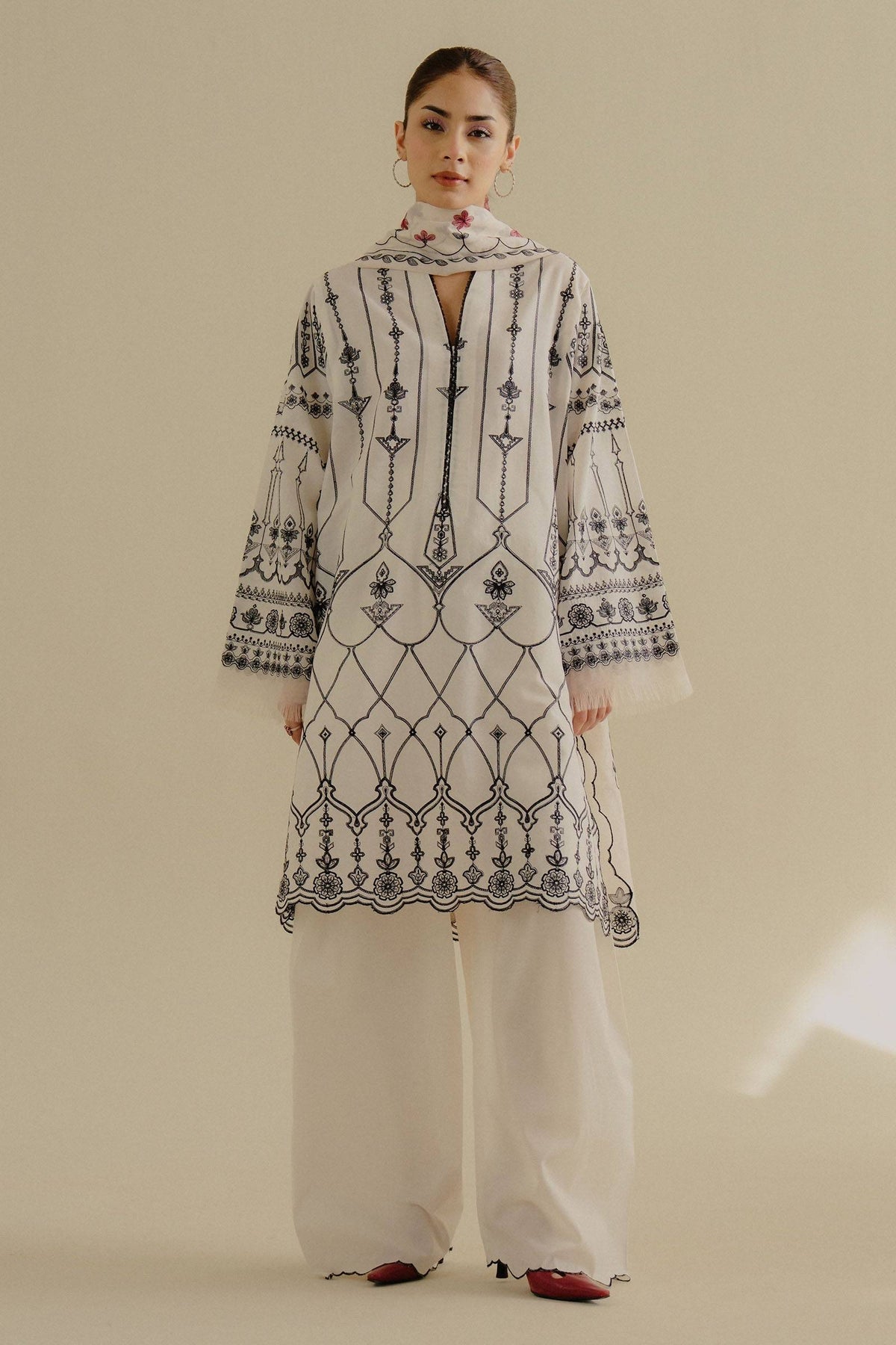Zara Shahjahan | Coco Lawn 25 | Iris-2B by Maria Faisal - Registered Vendor of : Zara Shahjahan - type : Ladies Clothes - 100% original wedding dresses