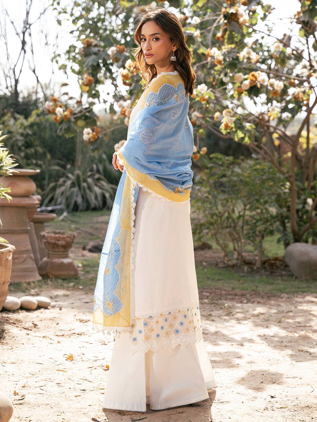 Bin Ilyas | Hazel Printed Lawn 25 | 2078 - B by Maria Faisal - Registered Vendor of : Bin Ilyas - type : Ladies Clothes - 100% original wedding dresses