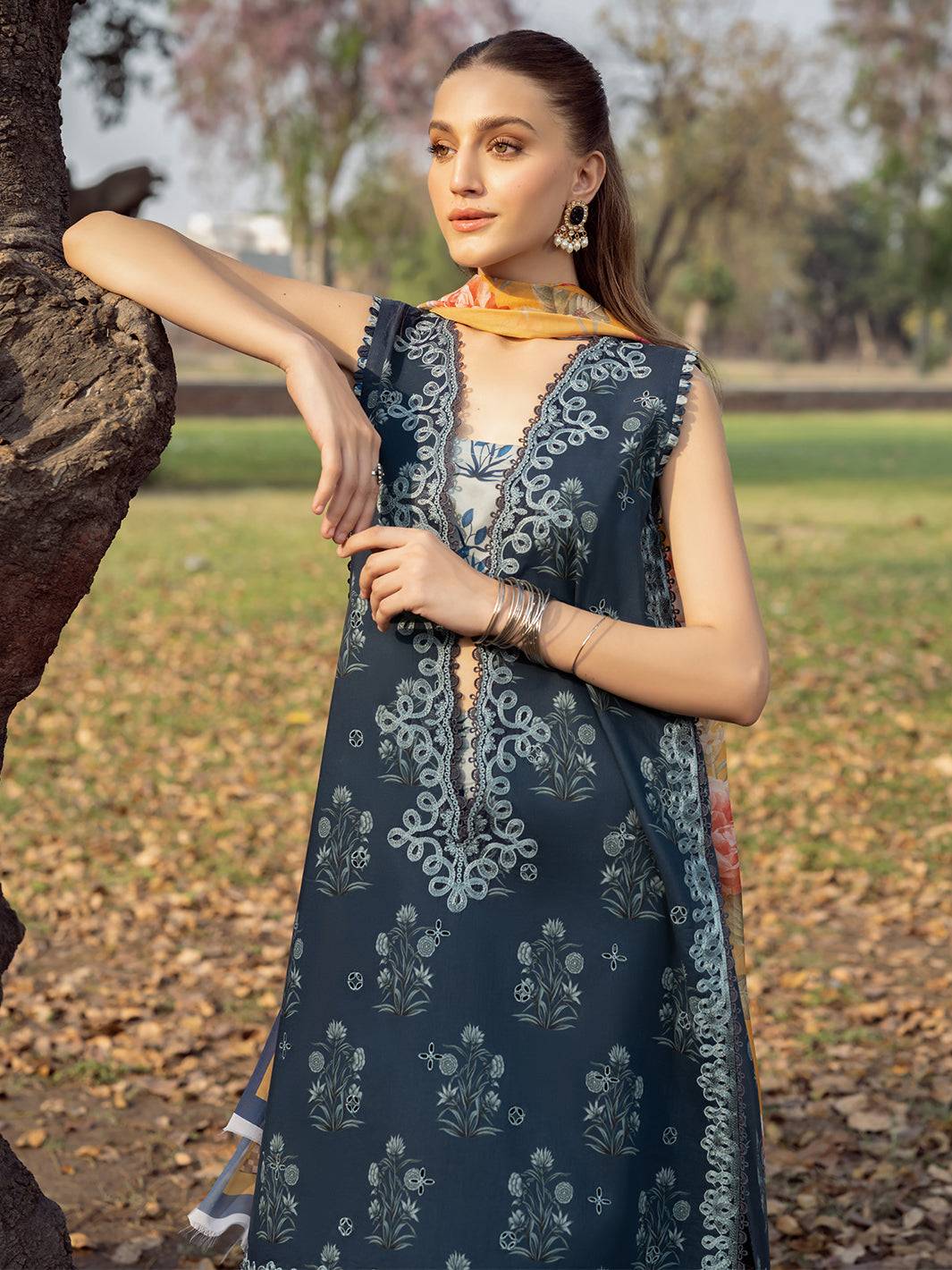 Bin Ilyas | Naqsh Naaz Luxury Lawn 25 | 2082 - B by Maria Faisal - Registered Vendor of : Bin Ilyas - type : Ladies Clothes - 100% original wedding dresses