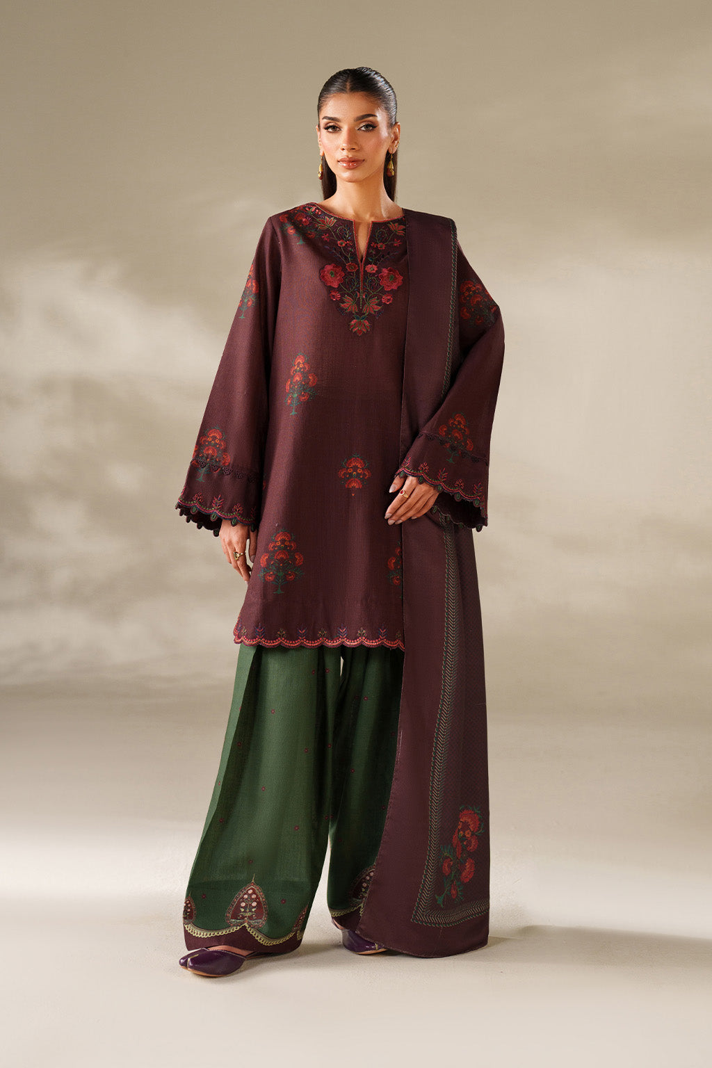 Iznik | Winter Chapter 25 | UE-562 Printed Khaddar - Casual Dress - available at Maria Faisal in UK and USA.