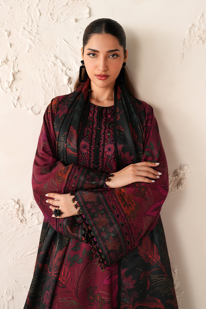 Baroque | Luxury Pret 25 | UF-4304 - Formal Dress - available at Maria Faisal in UK and USA.