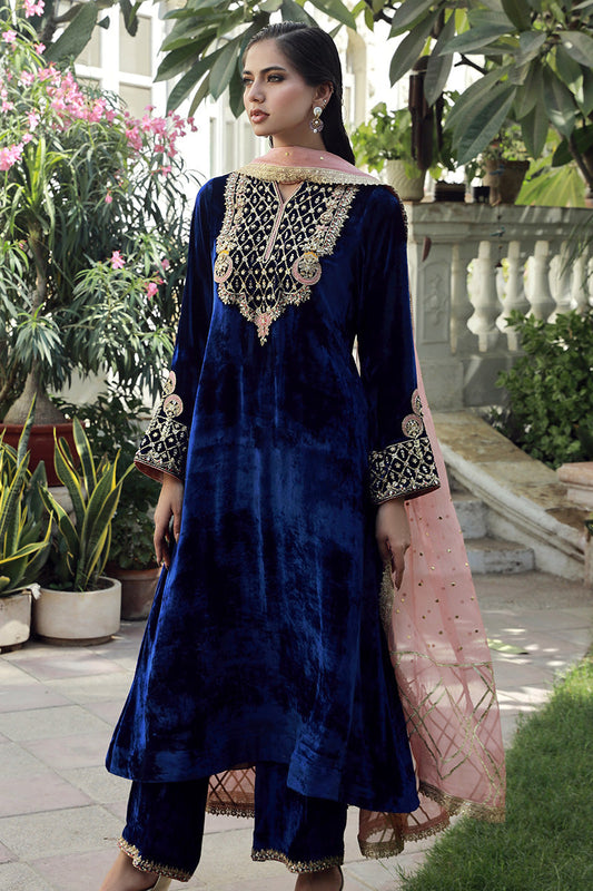 Sana Abbas | Velvet Formals | LOLITE - Ladies Clothes - Maria Faisal