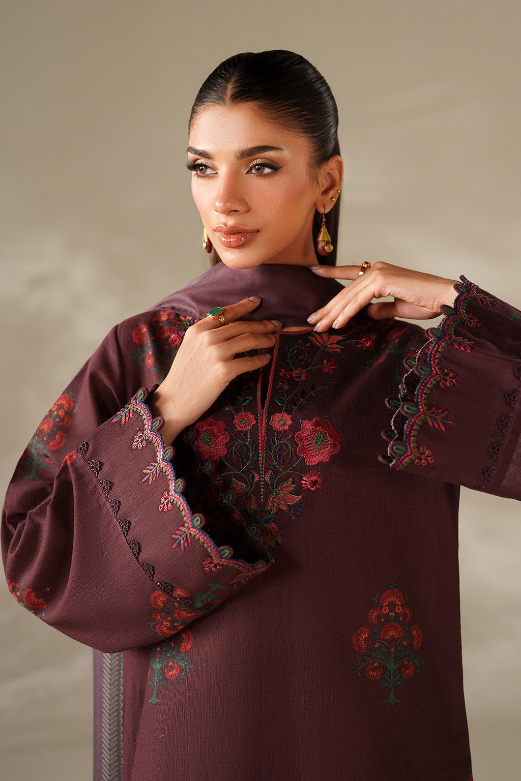 Iznik | Winter Chapter 25 | UE-562 Printed Khaddar - Casual Dress - available at Maria Faisal in UK and USA.