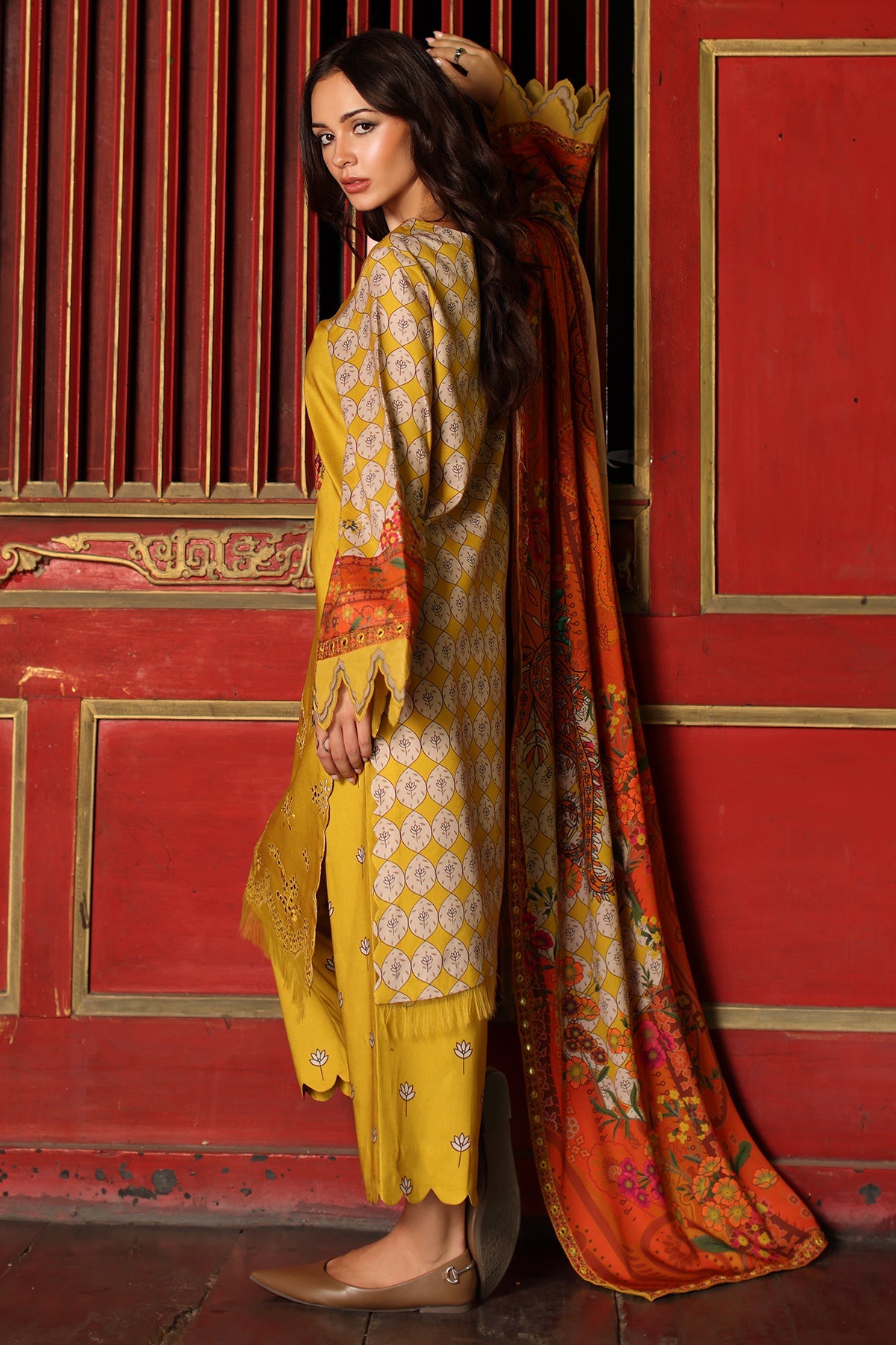 Charizma | Combination Linen 26 | CCW7-03 - Luxury Dress - available at Maria Faisal in UK and USA.