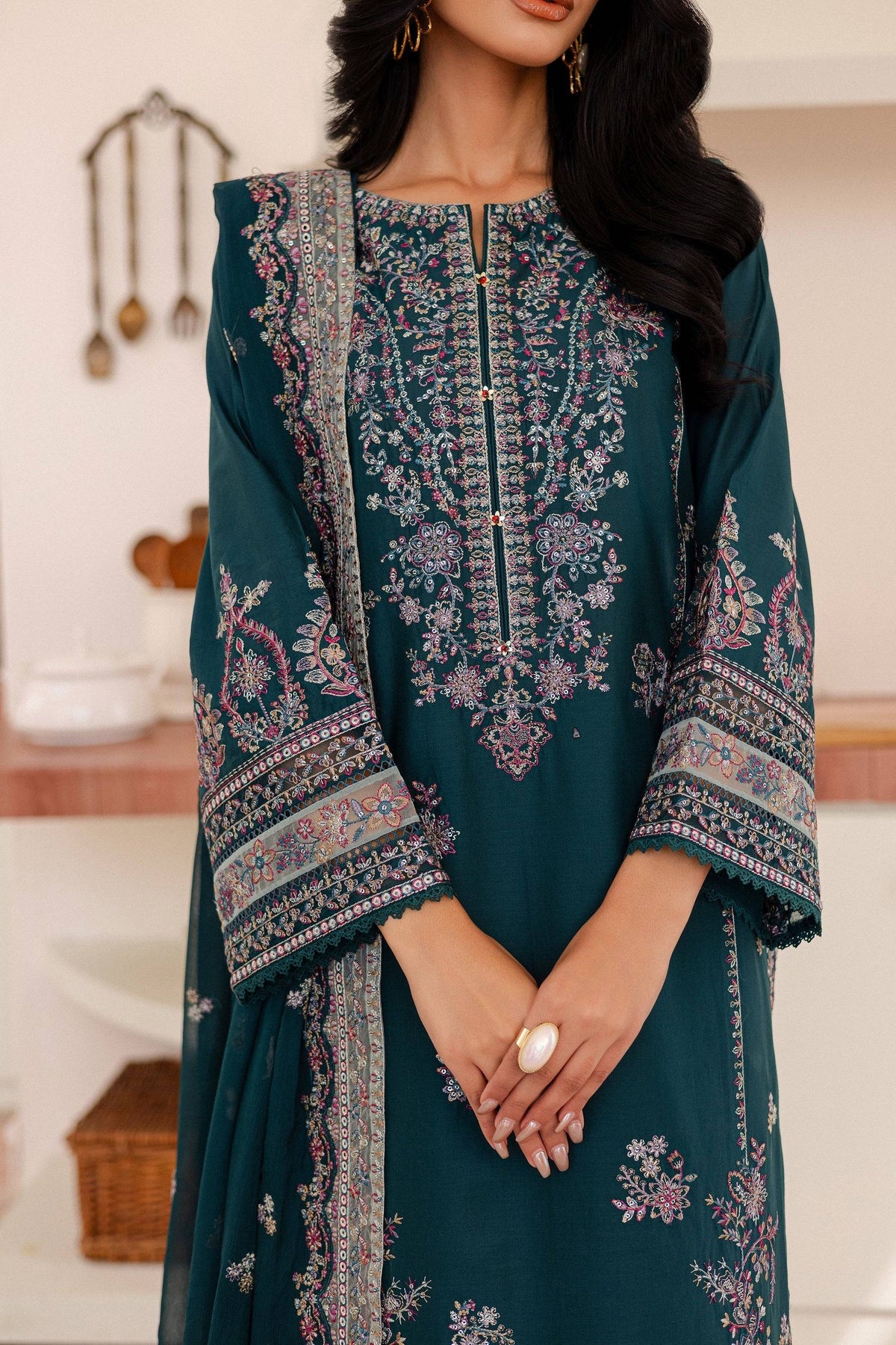 Batik | Kai Formals | Leal by Maria Faisal - Registered Vendor of : Batik - type : Ladies Clothes - 100% original wedding dresses