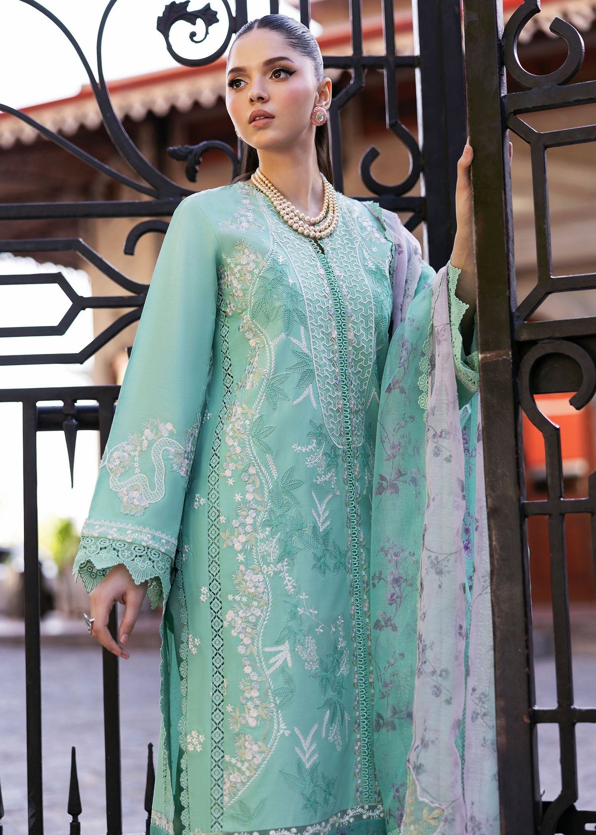 Saira Shakira | Bloom Lawn 25 | CHLOE 3-B by Maria Faisal - Registered Vendor of : Saira Shakira - type : Ladies Clothes - 100% original wedding dresses