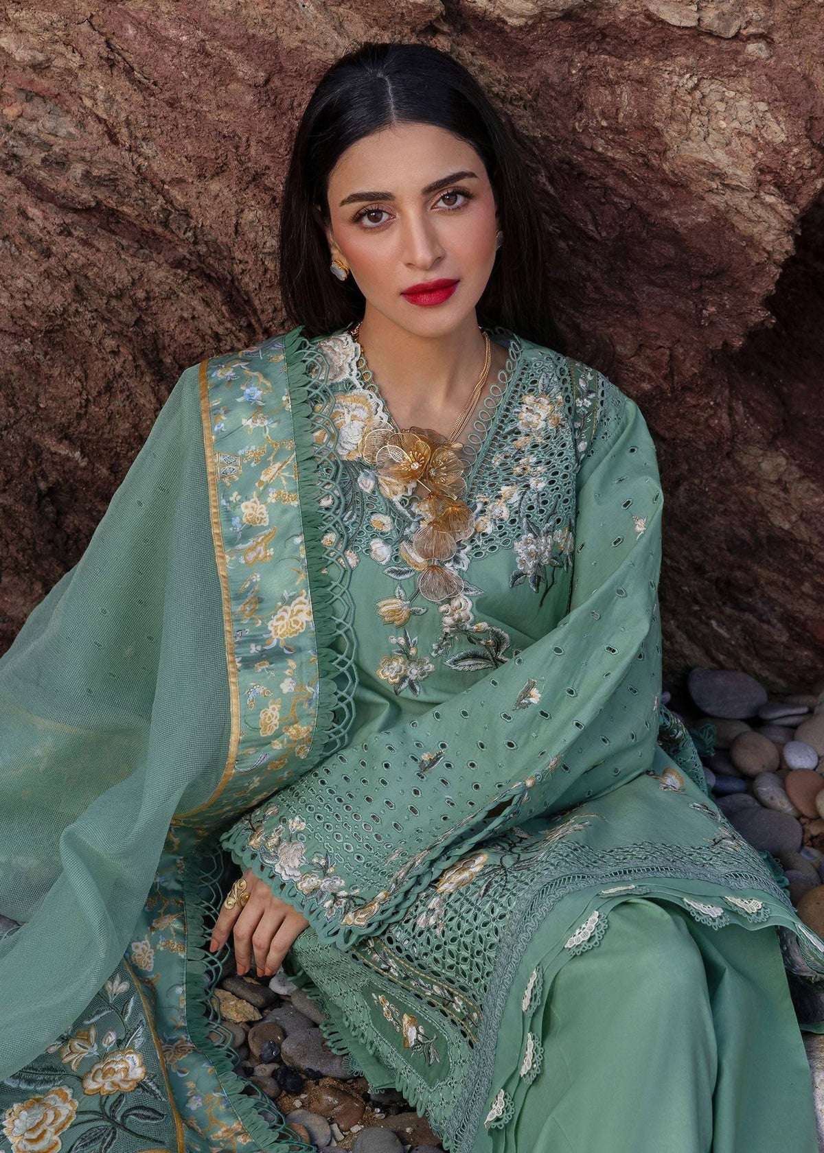 Crimson | Floe by Crimson | Parsi Threads - D5 A by Maria Faisal - Registered Vendor of : Crimson - type : Ladies Clothes - 100% original wedding dresses