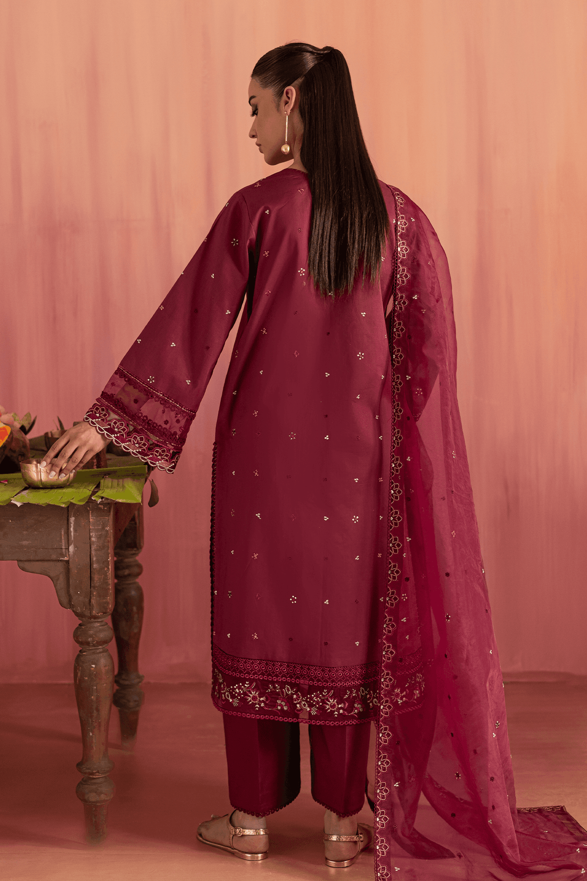 Seran | Nayab Eid Lawn | MEHER by Maria Faisal - Registered Vendor of : Seran - type : Ladies Clothes - 100% original wedding dresses