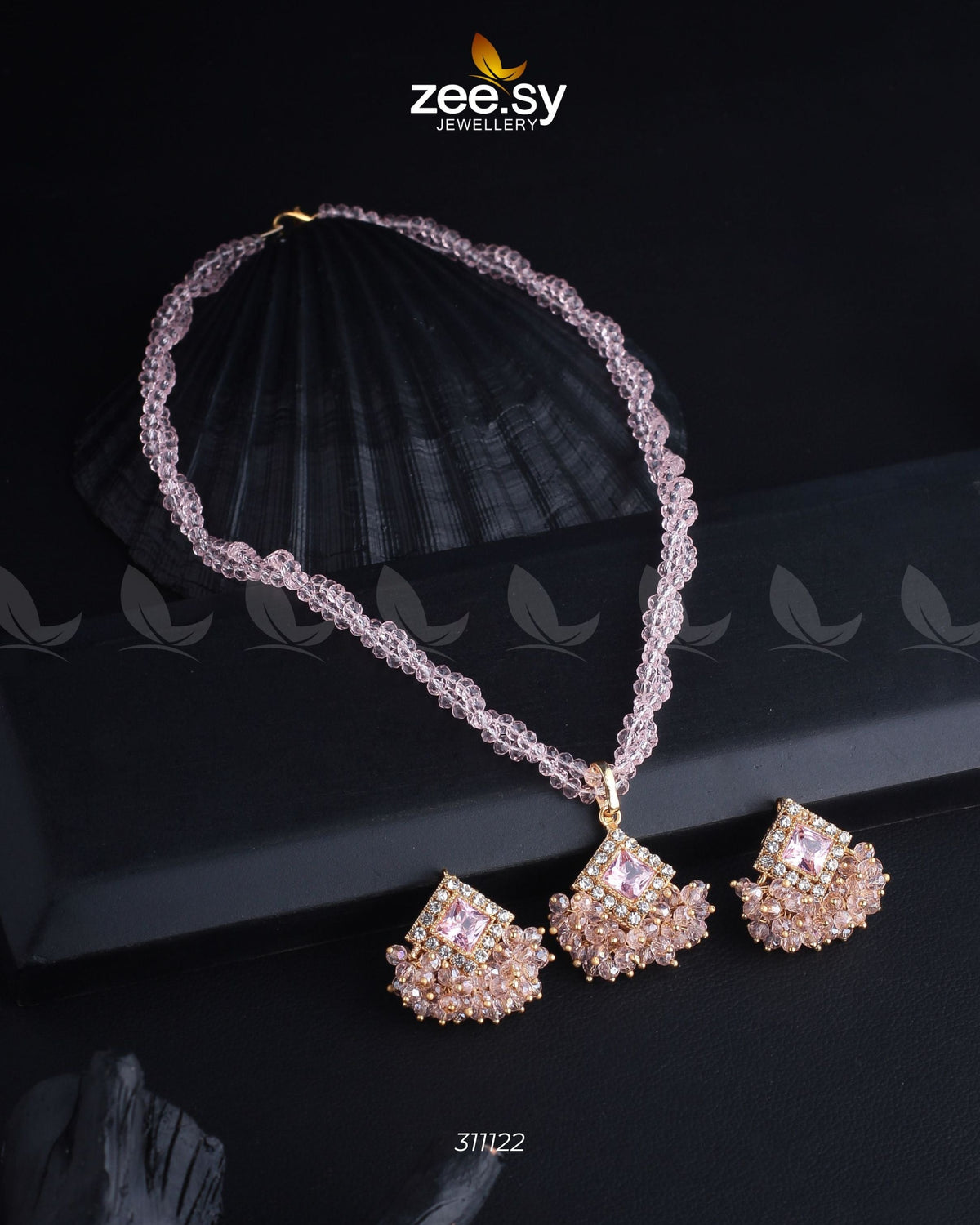 Pendant Necklace - Pendant 