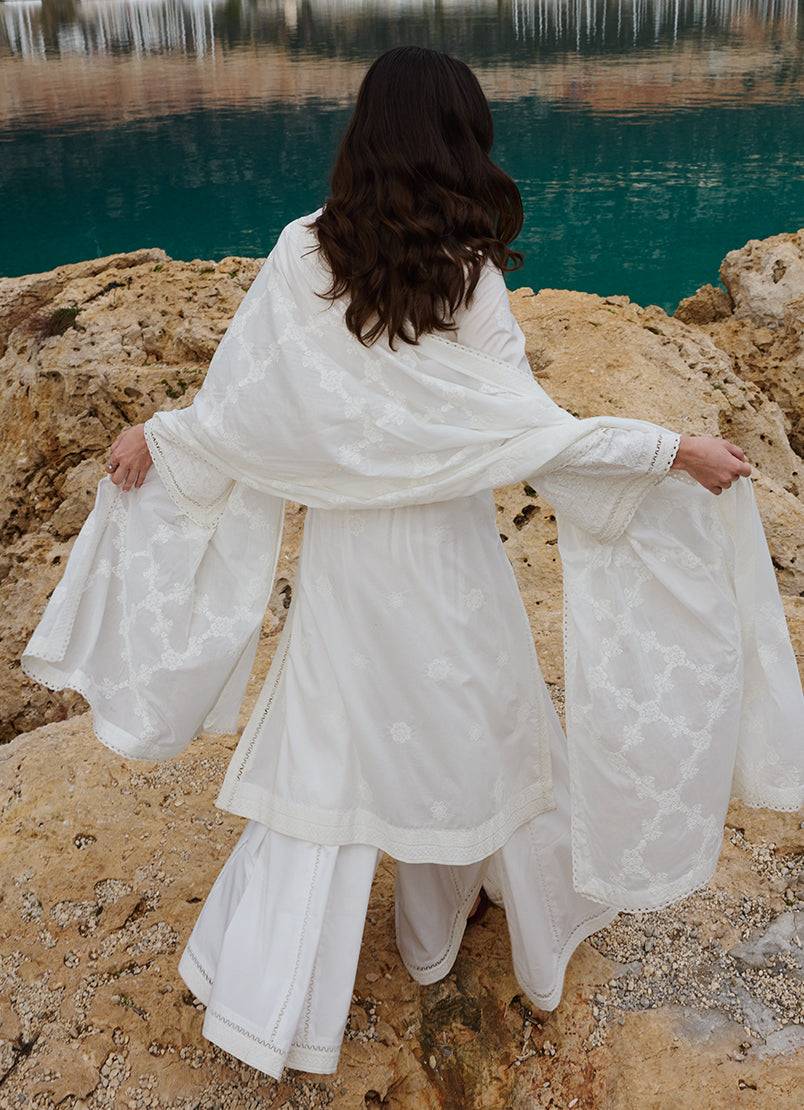 Image | Lawnkari 25 | Nour by Maria Faisal - Registered Vendor of : Image - type : Ladies Clothes - 100% original wedding dresses