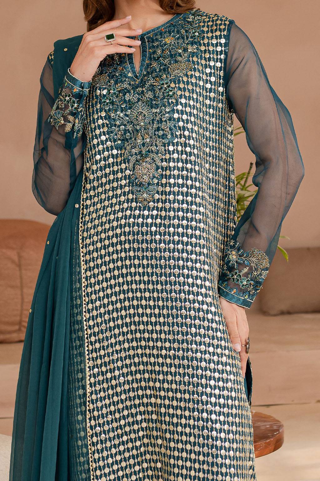 Vanya | Veranda Fromals | VR-03 by Maria Faisal - Registered Vendor of : Vanya - type : Ladies Clothes - 100% original wedding dresses
