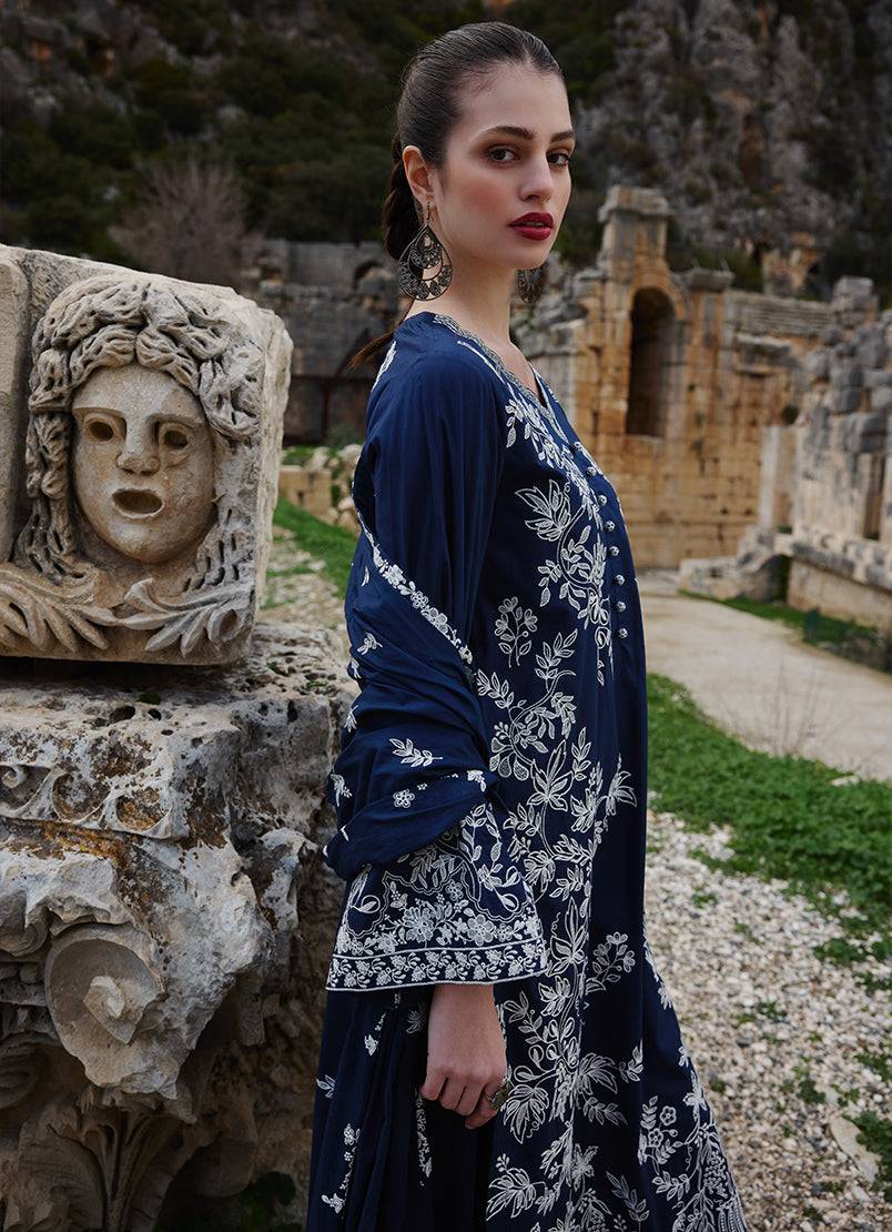 Image | Lawnkari 25 | Yara by Maria Faisal - Registered Vendor of : Image - type : Ladies Clothes - 100% original wedding dresses