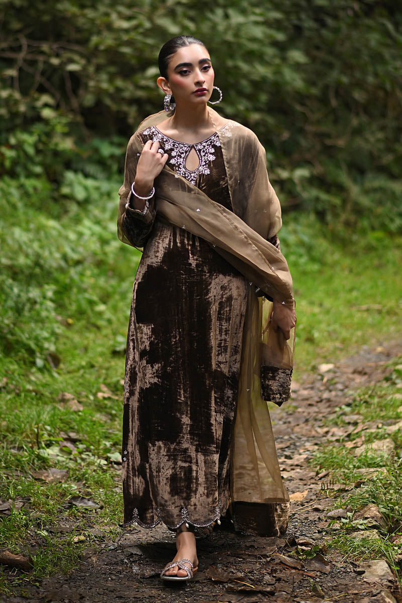 Hue Pret | Farasha Luxury Winter | Baran - Ladies Clothes - Maria Faisal