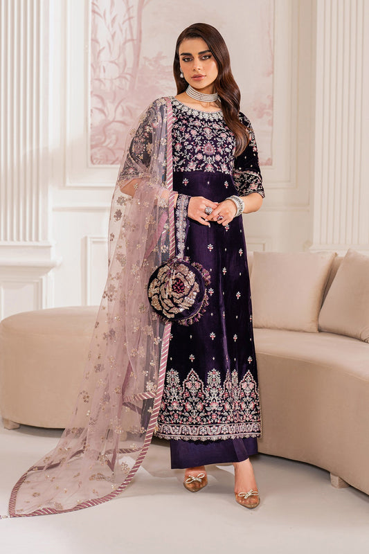 Baroque | Jahanara Luxury Velvet 24 | UF-750 - Designer Dress with Intricate embroidery and embellishments. Shop elegent wedding dress at Maria Faisal.