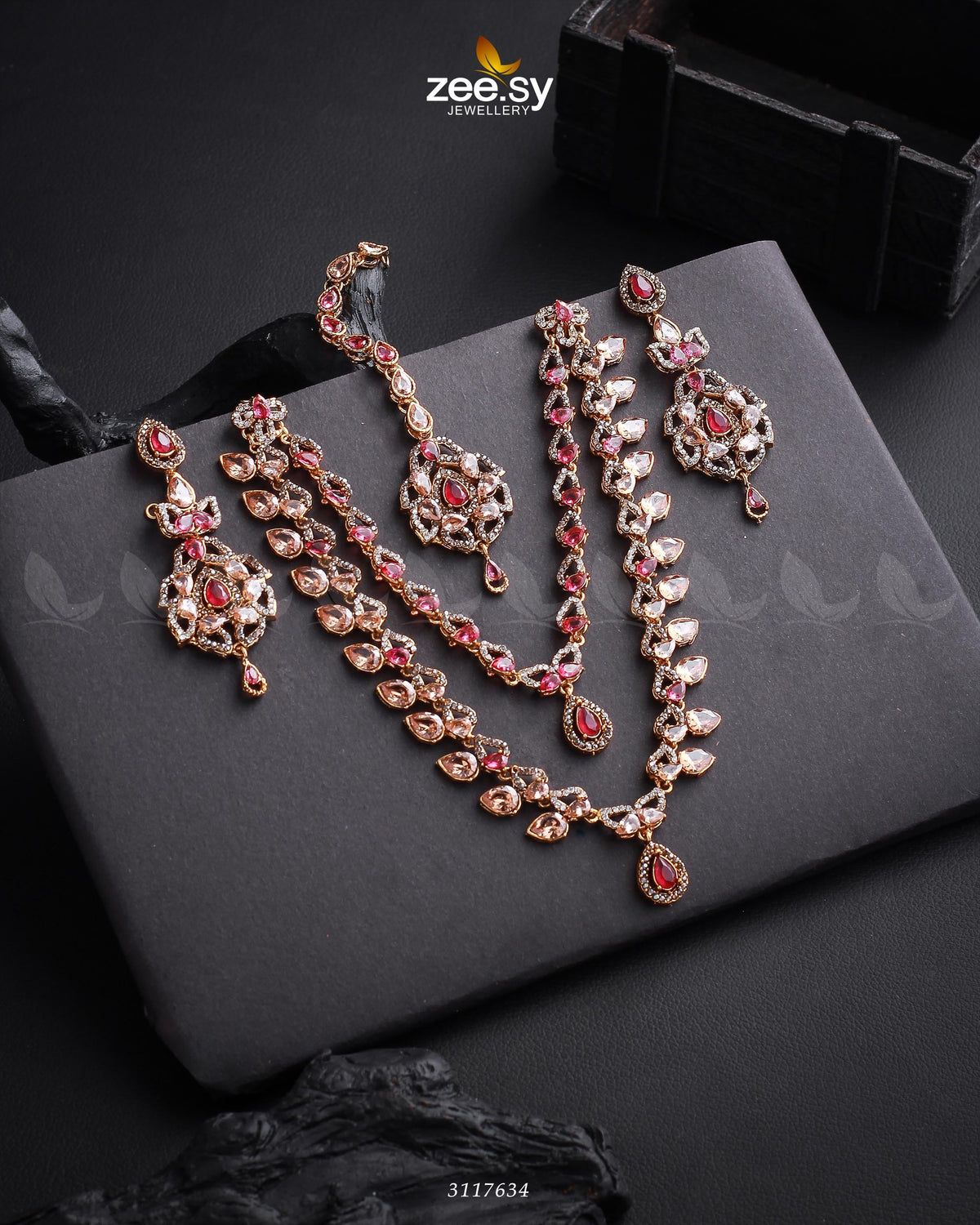 Urwa Hocane Necklace Set - Necklace Sets 