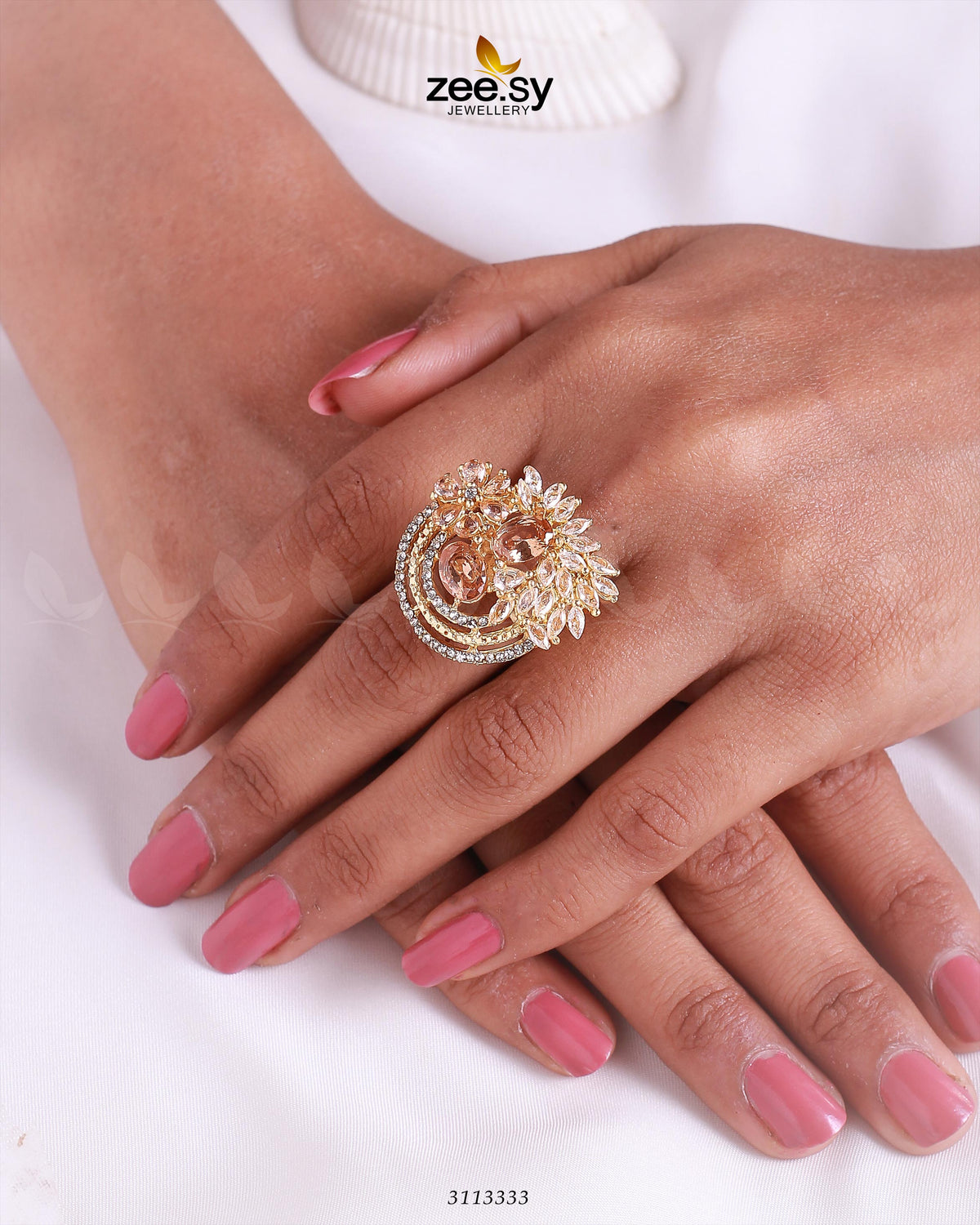 Zoya's Ring - Finger Ring 