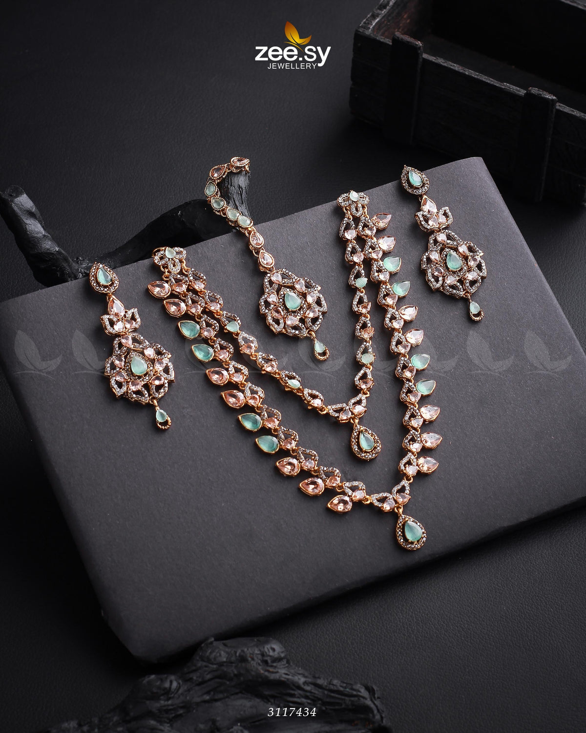 Urwa Hocane Necklace Set - Necklace Sets 