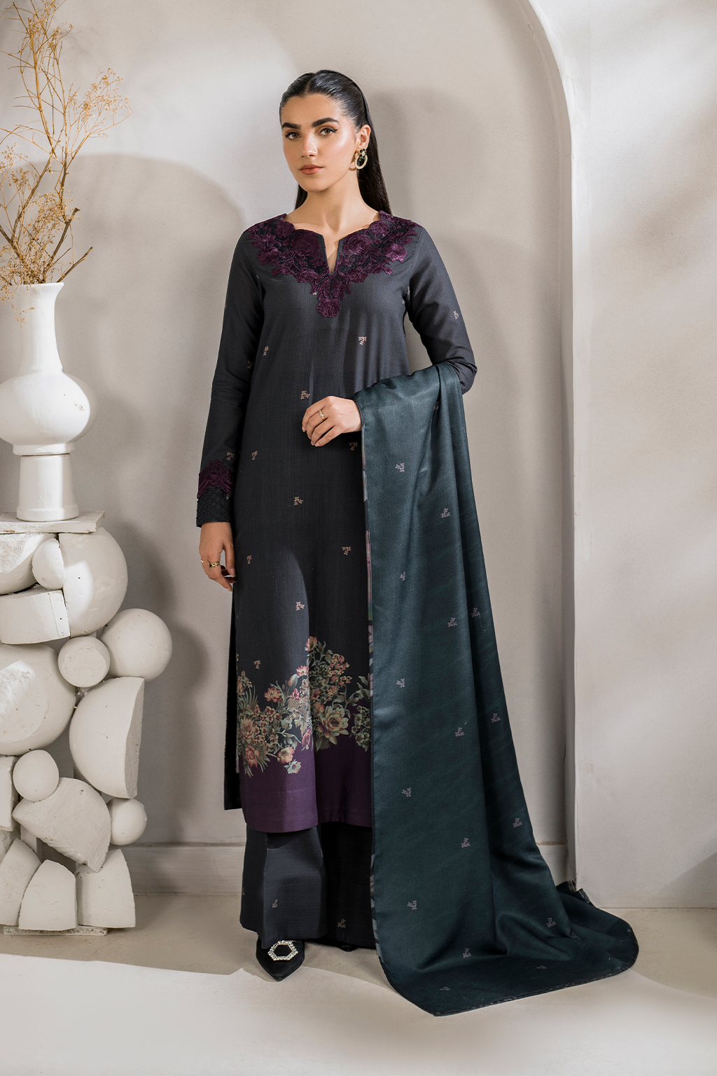 Iznik | Exclusive Winter | UE-357 - Ladies Clothes - Maria Faisal