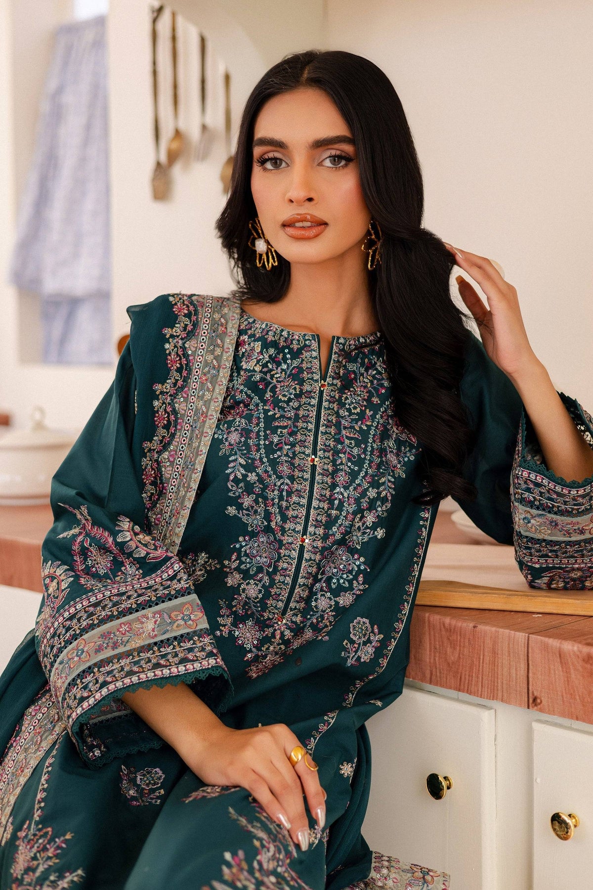 Batik | Kai Formals | Leal by Maria Faisal - Registered Vendor of : Batik - type : Ladies Clothes - 100% original wedding dresses