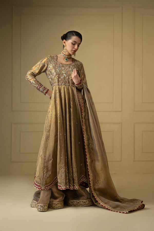 Sana Abbas | Suvi Wedding Formals | SILA